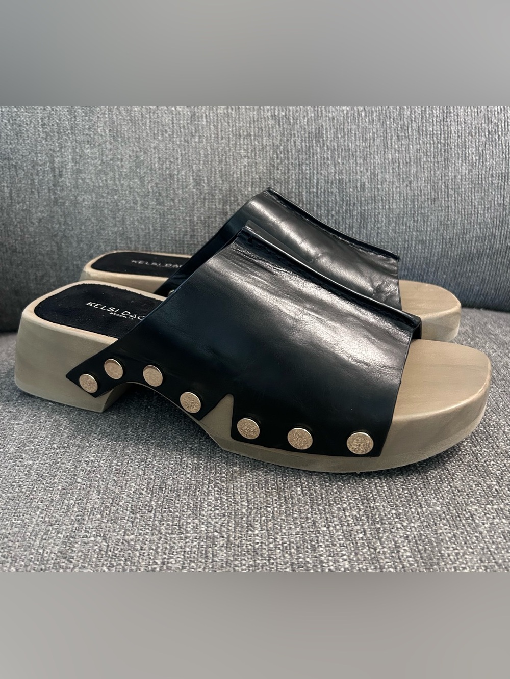 Kelsi Dagger Black Leather Stud Slide Sandal Women’s size 7.5